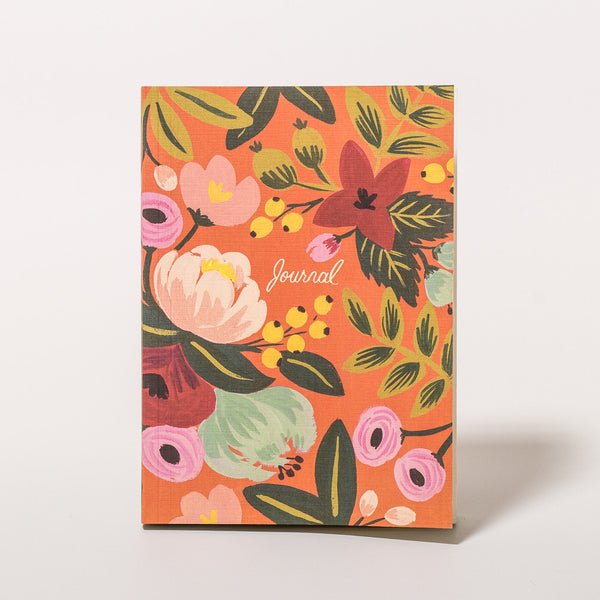 Notizbuch von Rifle Paper Co. mit Blumenmotiv in kräftigen Farben für passionierte Gärtner.