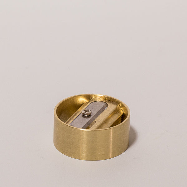 Messingspitzer Ring