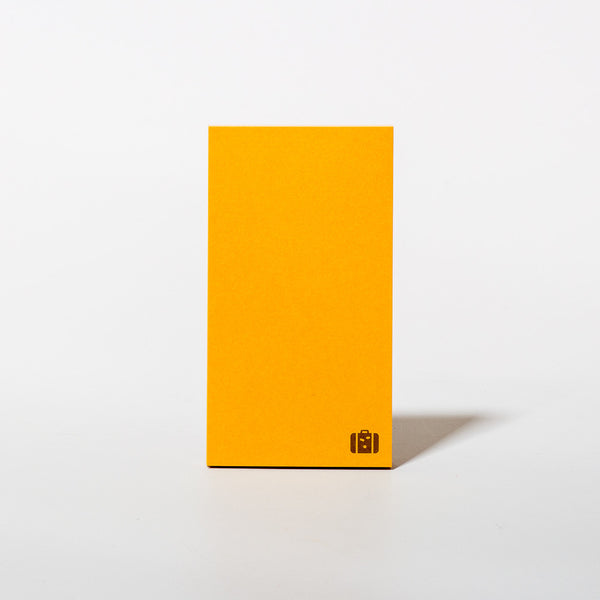 Notizblock im handlichen Format, orangefarbene Blätter, von Gmund Papiermanufaktur.