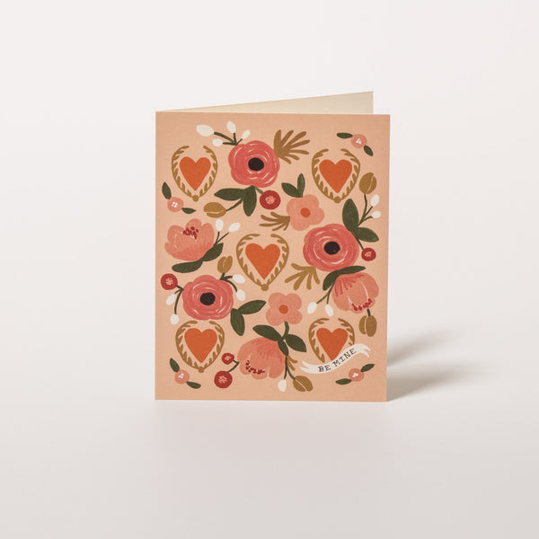 Grußkarte von Rifle Paper Co. mit Blumen und Herzen für Ihren Liebsten.